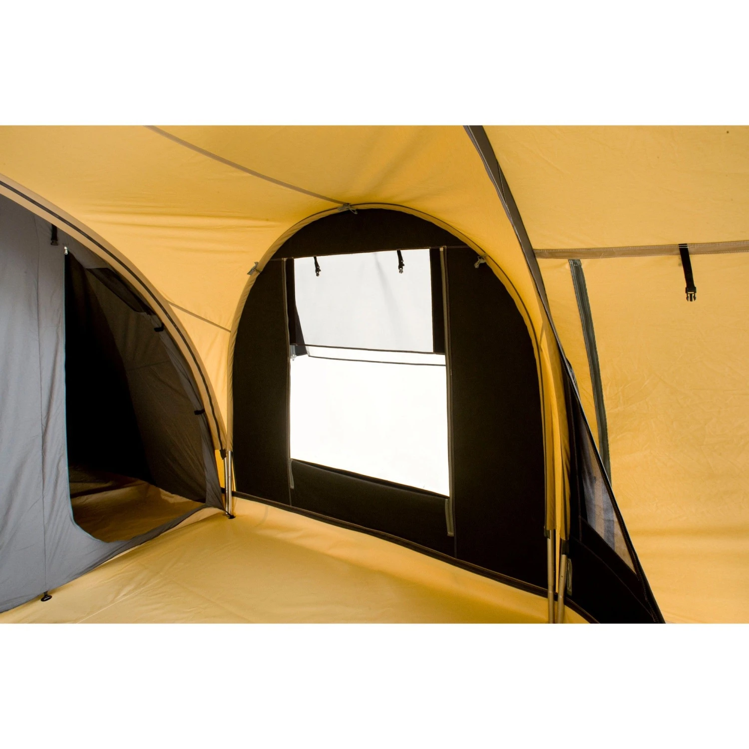 Cabanon Biscaya 440 All Season tunneltent 2023 Cabanon Biscaya 440 All Season Tunneltent 2023 -Buiten Kamperen Winkel 142187 180 12